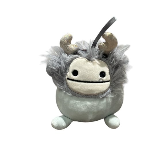 💕2 for $17💕 SQUISHMALLOW 4" Yeti Holiday Classic Ornament Hang Tag Costco - Picture 1 of 8